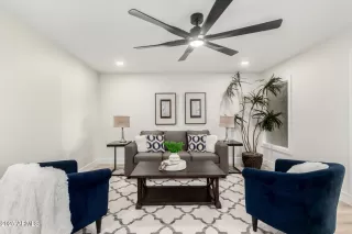 Photo #2: 6901983 Listing