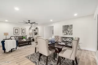 Photo #4: 6901983 Listing