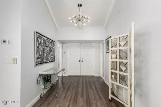 Photo #3: 6902025 Listing