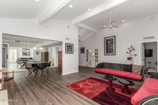 Photo #6: 6902025 Listing