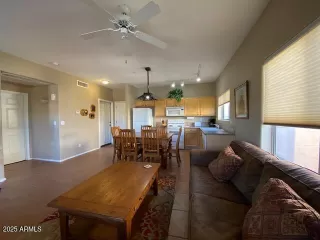 Photo #4: 6902268 Listing 