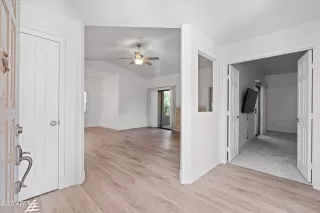 Photo #3: 6902312 Listing 