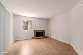 Photo #5: 6902437 Listing