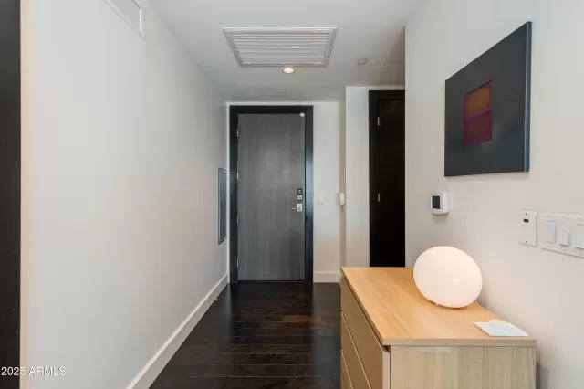 MLS: 6902512 Condo For Sale