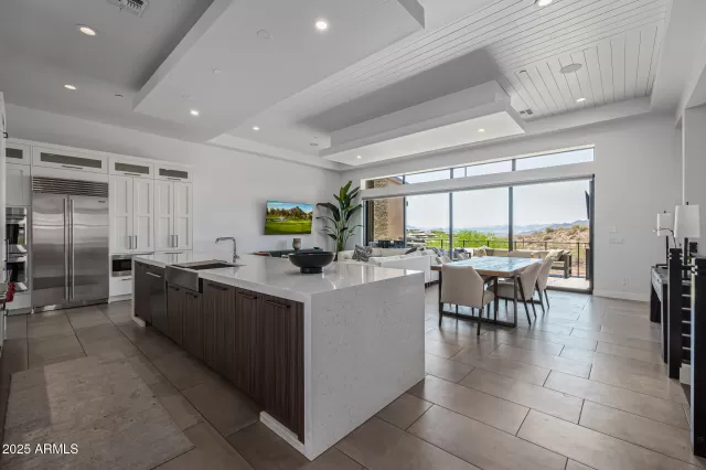 MLS: 6902728 Condo For Sale