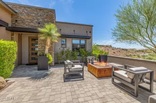 Photo #5: 6902728 Listing