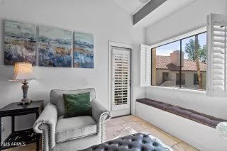 Photo #2: 6902767 Listing