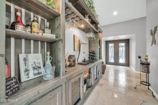 Photo #5: 6903037 Listing