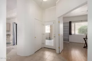 Photo #4: 6903135 Listing