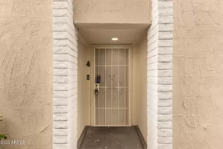 Photo #4: 6903136 Listing 