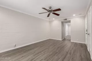 Photo #5: 6903136 Listing 