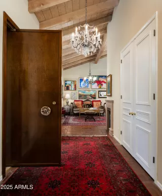 Photo #4: 6903233 Listing 