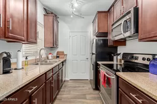 Photo #2: 6903239 Listing 