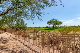 Photo #6: 6903256 Listing