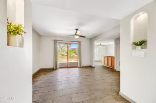 Photo #3: 6903269 Listing