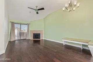 Photo #2: 6903325 Listing