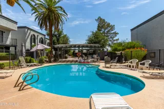 Photo #3: 6903551 Listing