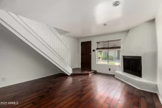 Photo #6: 6903551 Listing