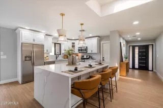 Photo #3: 6903628 Listing 