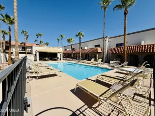 Photo #3: 6903634 Listing 