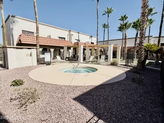 Photo #4: 6903634 Listing 