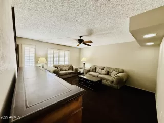 Photo #6: 6903634 Listing 