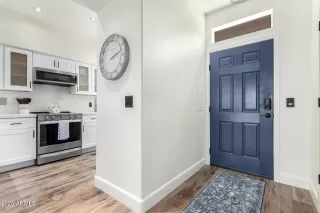 Photo #1: 6903651 Listing 