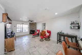 Photo #5: 6903717 Listing