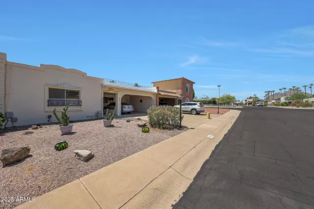 MLS: 6903816 Condo For Sale