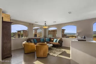 Photo #6: 6903862 Listing 