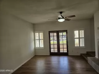 Photo #3: 6903978 Listing