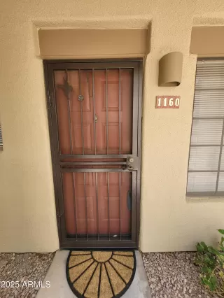 Photo #2: 6904112 Listing