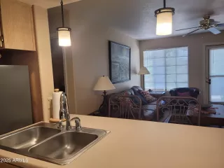 Photo #4: 6904112 Listing