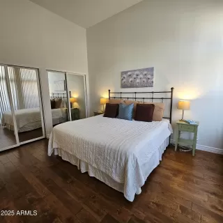 Photo #4: 6904113 Listing