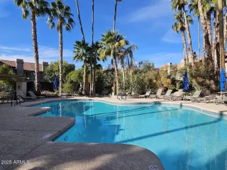 Photo #6: 6904113 Listing