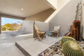 Photo #2: 6904122 Listing 