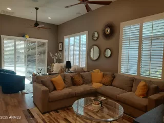 Photo #2: 6904181 Listing