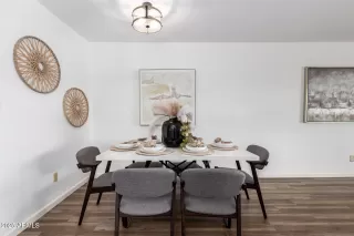 Photo #6: 6904191 Listing