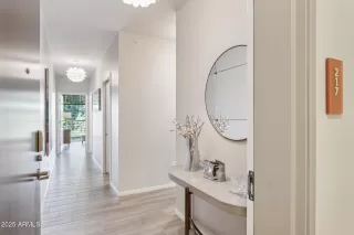 Photo #4: 6904279 Listing