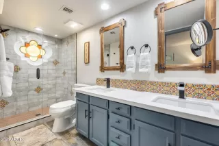 Photo #5: 6904384 Listing