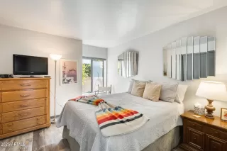 Photo #6: 6904384 Listing