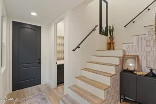 Photo #6: 6904589 Listing