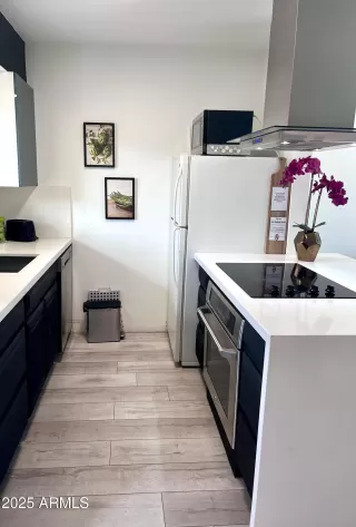 Photo #2: 6904614 Listing 