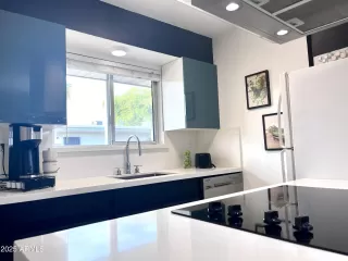 Photo #3: 6904614 Listing 