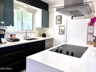 Photo #5: 6904614 Listing 