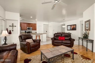 Photo #1: 6904669 Listing