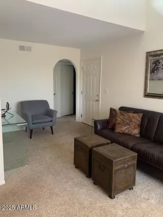 Photo #6: 6904876 Listing 