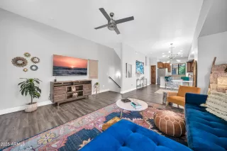 Photo #3: 6904934 Listing