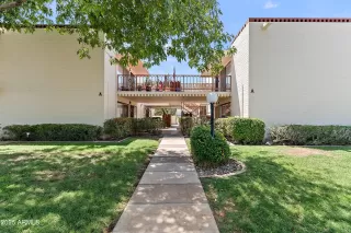 Photo #5: 6905355 Listing 