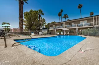 Photo #1: 6905360 Listing